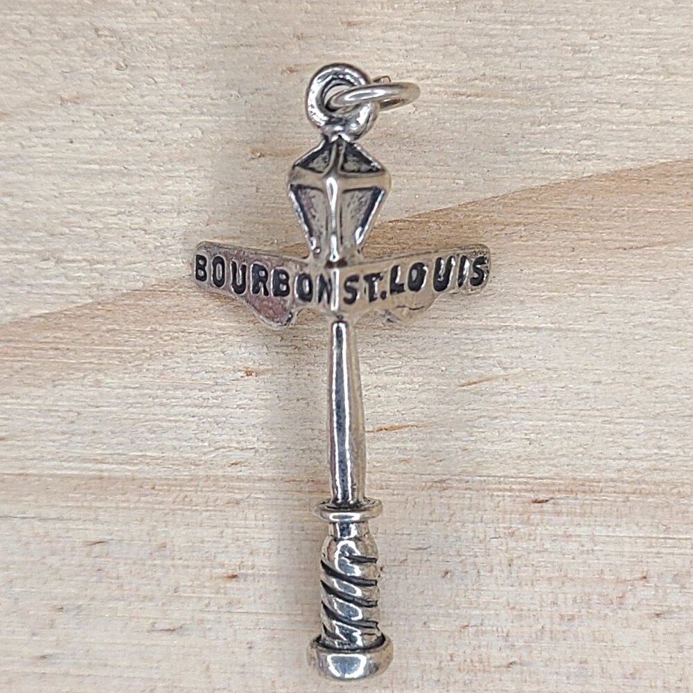 Vtg Sterling Silver Bourbon St. Louis Street Lamp Pendant Charm 925